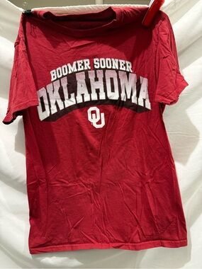 Boomer Sooner Oklahoma OU Graphic Tee - Crimson